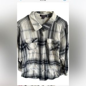 Long sleeve flannel plaid blouse in a 22W.